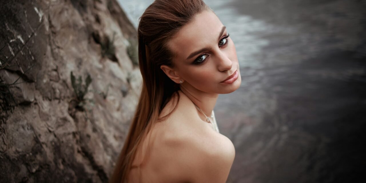 3 Estrategias para Ganar Dinero en OnlyFans (o cómo dejar de subir fotos al vacío digital)